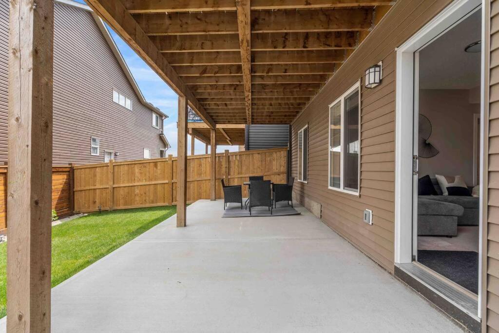 Appartement Modern Basement Gem: 2 Bedroom Retreat