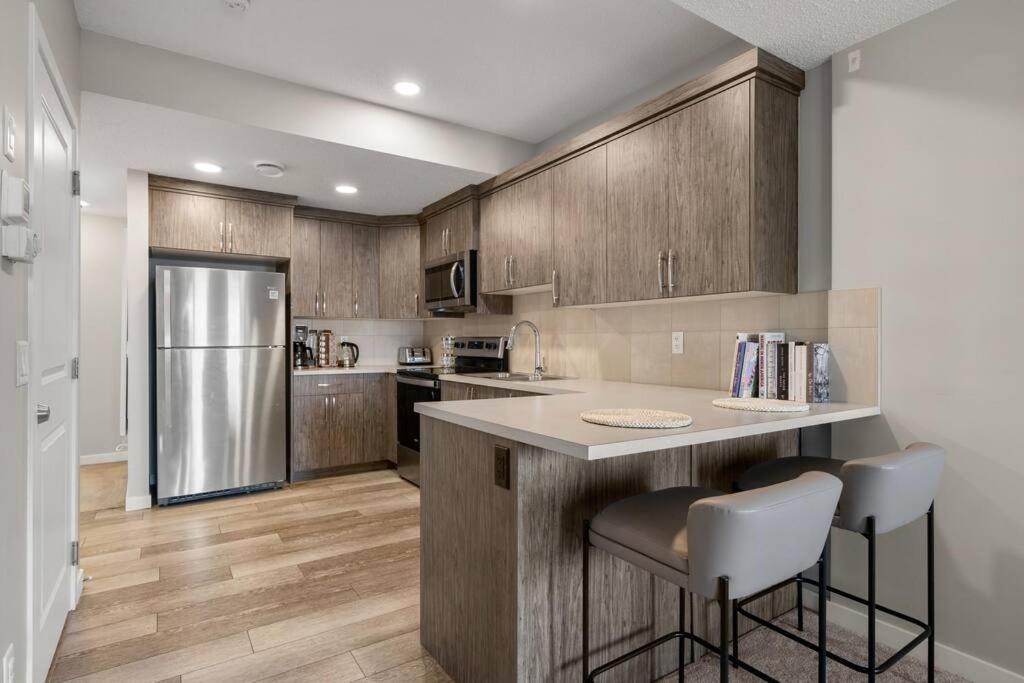 Modern Basement Gem: 2 Bedroom Retreat Appartement *