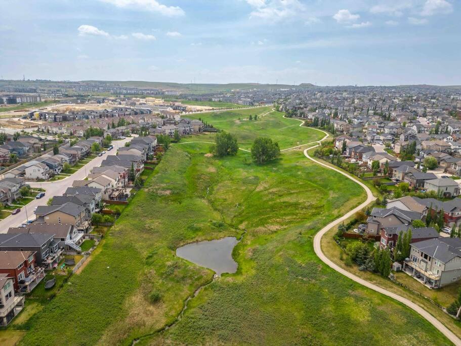 Appartement Modern Basement Gem: 2 Bedroom Retreat Calgary